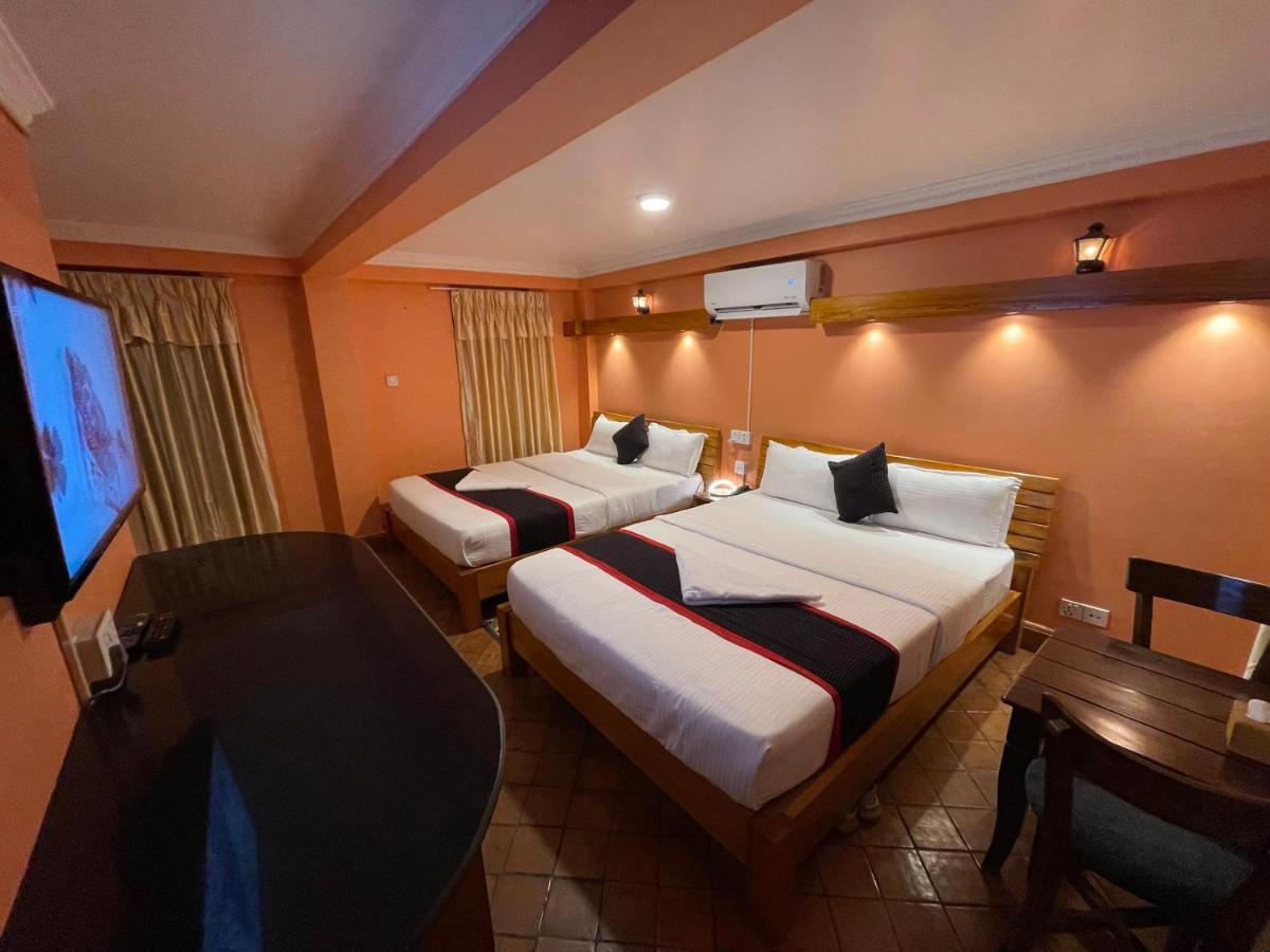 Hotel Empire & Rooftop Restaurant Bhaktapur Extérieur photo
